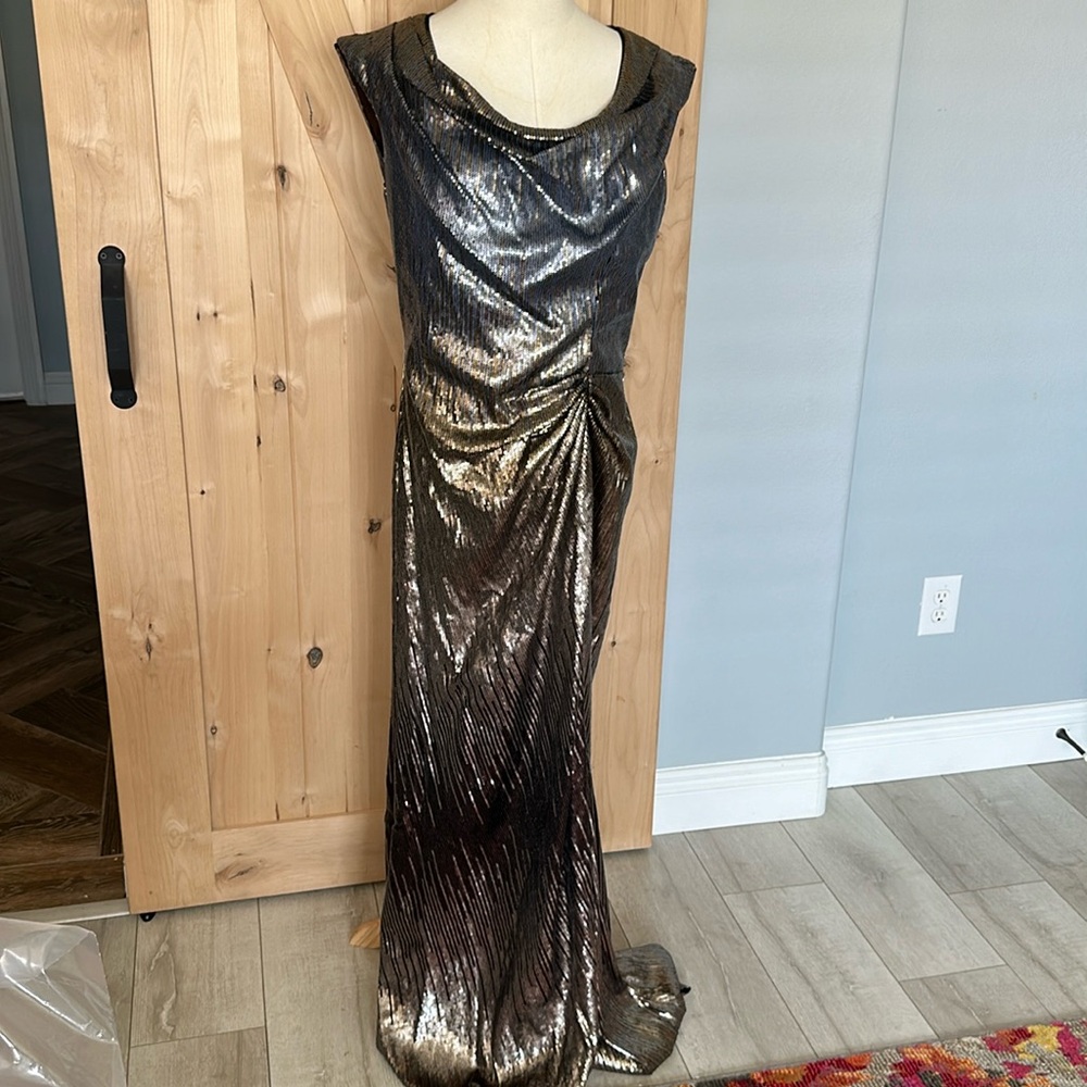 Tadashi Shoji Gorgeous Gunmetal Evening Gown Sequins Sz 14